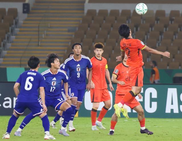 （体育）（7）足球——U23亚洲杯决赛：中国队获亚军XxjpseC000066_20260125_PEPFN0A001.jpg